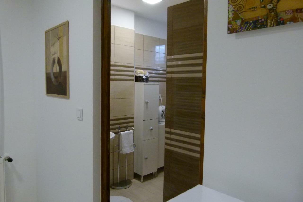 Wolf House Apartman Zalaegerszeg Exterior foto